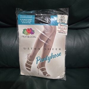 Fruit Of The Loom Ultra Sheer Pantyhose Black Size B New In Package